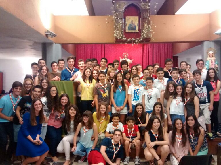 IMPOSICION DE PAÑOLETAS CAU 2015